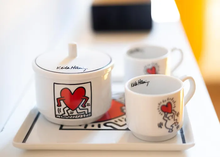 The Keith Haring - Private Bedroom *